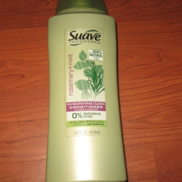 Suave Professionals Rosemary + Mint Invigorating Conditioner - Jumbo size 28 oz - Picture 1 of 3